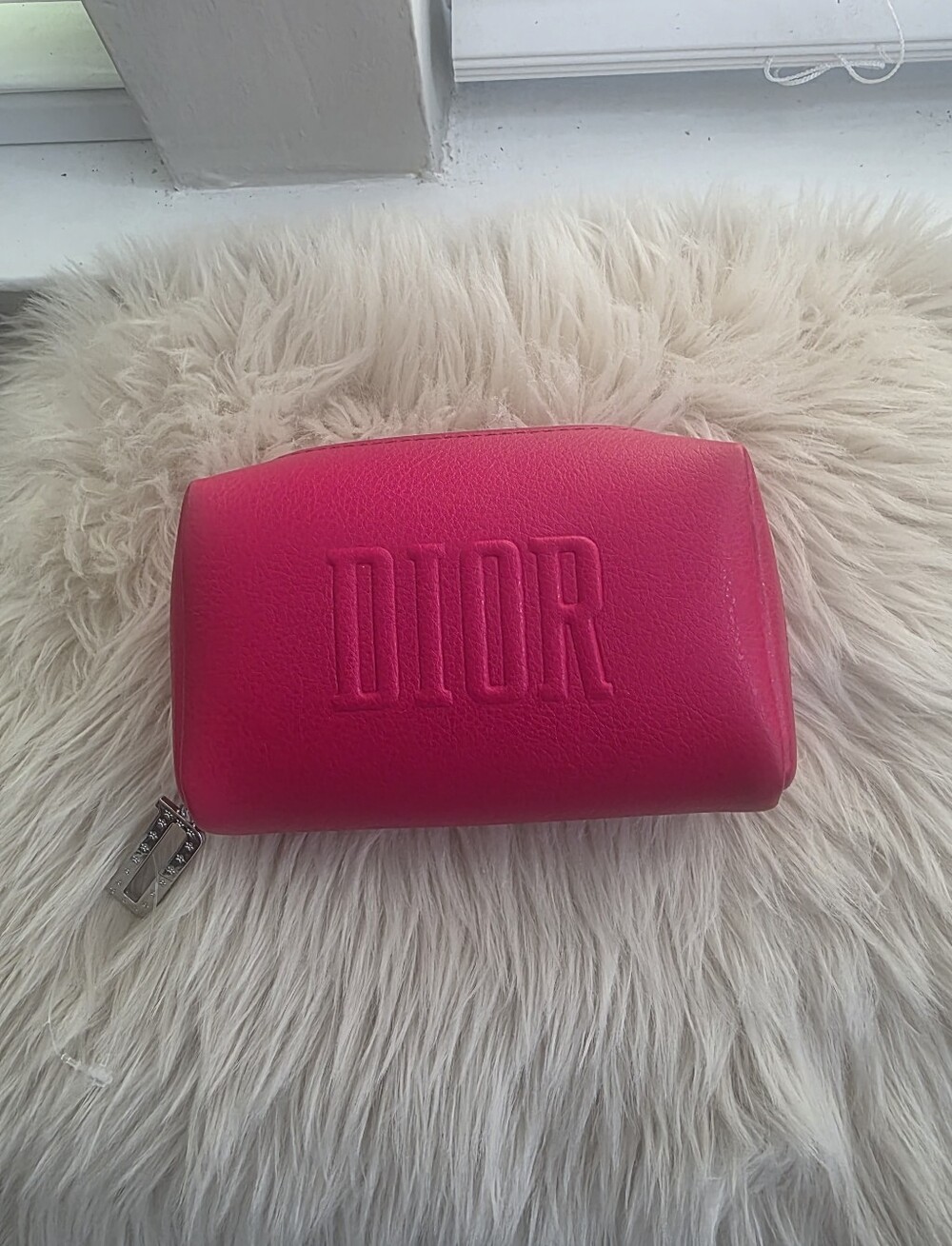 Dior Small Red Cosmetic Pouch. Used Excelent Condition.